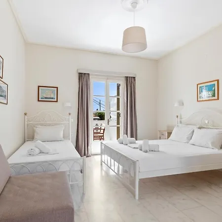 Kalomira Spetses Town